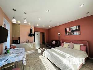 Студия квартира, посуточно, 40м2, 3/15 этаж