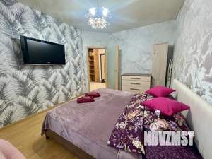 1-к квартира, посуточно, 63м2, 1/1 этаж