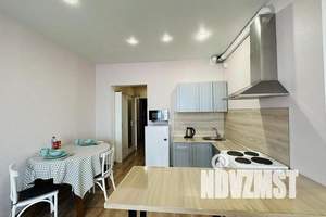 1-к квартира, посуточно, 40м2, 11/15 этаж