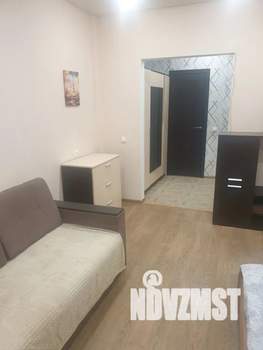 1-к квартира, посуточно, 40м2, 1/9 этаж