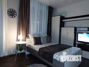 Студия квартира, посуточно, 37м2, 1/4 этаж