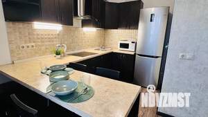 Студия квартира, посуточно, 40м2, 7/9 этаж