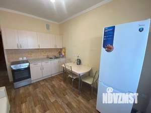 1-к квартира, посуточно, 49м2, 15/16 этаж