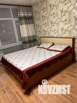 Студия квартира, посуточно, 34м2, 4/10 этаж