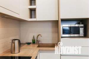 1-к квартира, посуточно, 35м2, 11/16 этаж