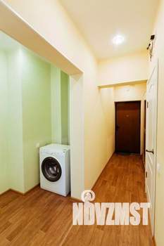 1-к квартира, посуточно, 61м2, 1/1 этаж