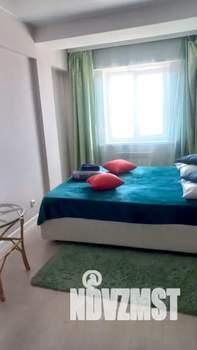 1-к квартира, посуточно, 35м2, 6/9 этаж