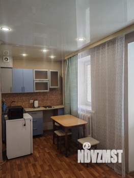 Студия квартира, посуточно, 28м2, 1/5 этаж