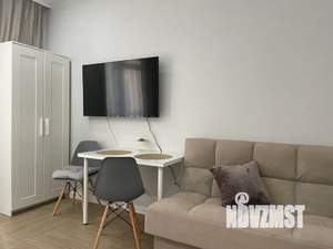 Студия квартира, посуточно, 40м2, 3/16 этаж