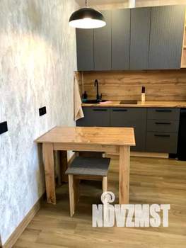 Студия квартира, посуточно, 40м2, 7/9 этаж