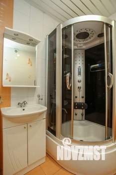 Студия квартира, посуточно, 40м2, 5/10 этаж