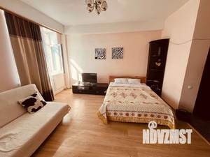 Студия квартира, посуточно, 30м2, 7/7 этаж