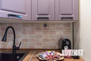 Студия квартира, посуточно, 40м2, 3/9 этаж