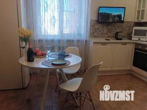 2-к квартира, посуточно, 52м2, 7/10 этаж