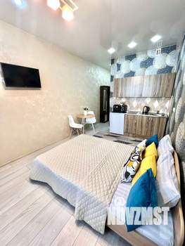 Студия квартира, посуточно, 32м2, 1/16 этаж