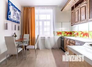 2-к квартира, посуточно, 52м2, 3/3 этаж