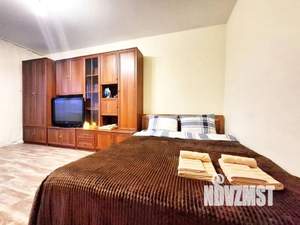 1-к квартира, посуточно, 40м2, 15/16 этаж