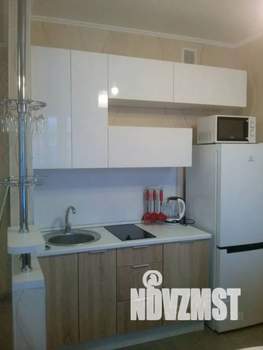 Студия квартира, посуточно, 45м2, 6/10 этаж