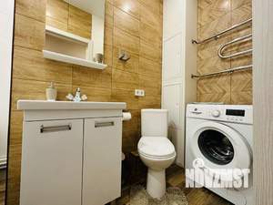 Студия квартира, посуточно, 40м2, 11/15 этаж