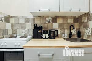 Студия квартира, посуточно, 40м2, 11/17 этаж