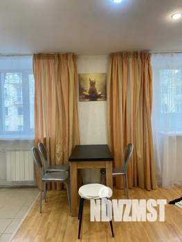 Студия квартира, посуточно, 35м2, 2/5 этаж