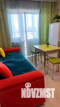 1-к квартира, посуточно, 35м2, 6/9 этаж