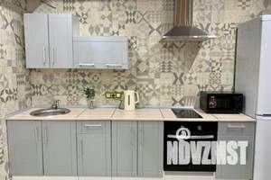 1-к квартира, посуточно, 40м2, 11/16 этаж