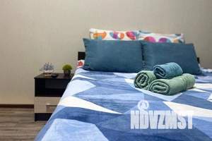 1-к квартира, посуточно, 40м2, 8/8 этаж