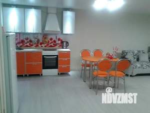 Студия квартира, посуточно, 44м2, 2/4 этаж