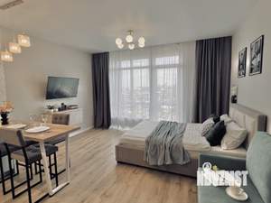 Студия квартира, посуточно, 35м2, 10/18 этаж