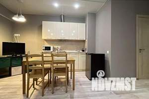 1-к квартира, посуточно, 37м2, 2/16 этаж