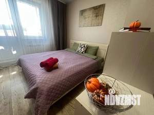 Студия квартира, посуточно, 43м2, 2/9 этаж