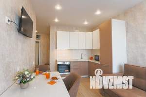 1-к квартира, посуточно, 39м2, 11/16 этаж