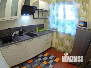 2-к квартира, посуточно, 50м2, 1/5 этаж