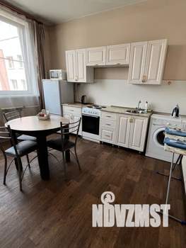 Студия квартира, посуточно, 33м2, 4/4 этаж