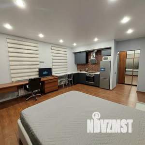Студия квартира, посуточно, 35м2, 2/15 этаж