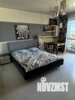 Студия квартира, посуточно, 35м2, 16/20 этаж
