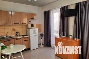 1-к квартира, посуточно, 38м2, 8/17 этаж