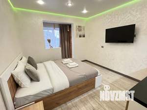 Студия квартира, посуточно, 22м2, 1/10 этаж