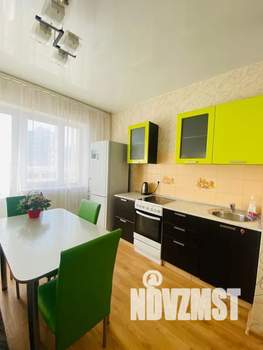 1-к квартира, посуточно, 39м2, 6/10 этаж