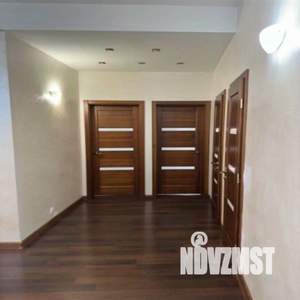 3-к квартира, посуточно, 100м2, 1/1 этаж