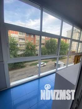 Студия квартира, посуточно, 42м2, 3/9 этаж