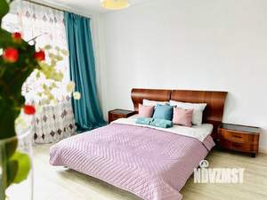 Студия квартира, посуточно, 39м2, 6/9 этаж