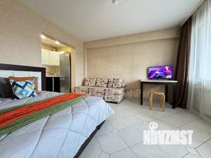 1-к квартира, посуточно, 35м2, 6/9 этаж