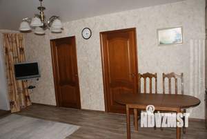3-к квартира, посуточно, 64м2, 2/4 этаж