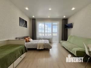 Студия квартира, посуточно, 35м2, 3/15 этаж
