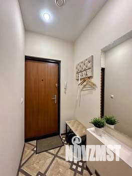 Студия квартира, посуточно, 35м2, 3/16 этаж