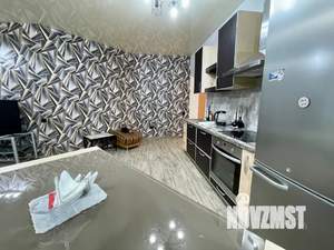 3-к квартира, посуточно, 63м2, 1/4 этаж