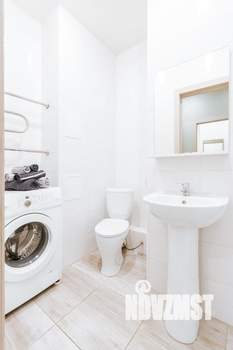 Студия квартира, посуточно, 32м2, 3/17 этаж