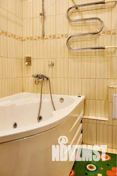 Студия квартира, посуточно, 40м2, 2/9 этаж